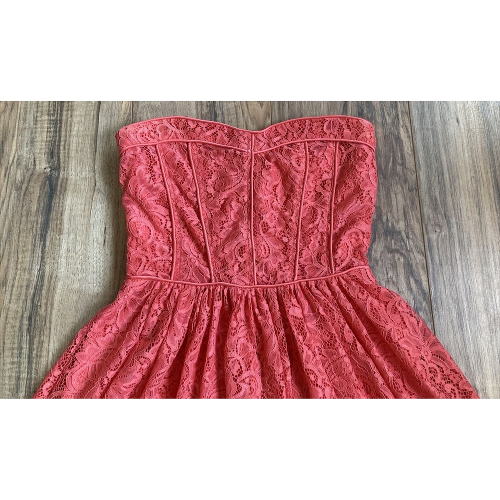 Eva Mendes Strapless Summer Dress Fit and Flare Coral Pink Floral Lace Size 4 - Picture 2 of 11